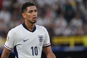 邮报：贝林厄姆应回归英格兰，图赫尔若处理不好他的问题就是失职