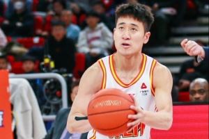 姜伟泽:脚伤5个月 第一次复出比赛 有种重生的感觉 回来就是好的